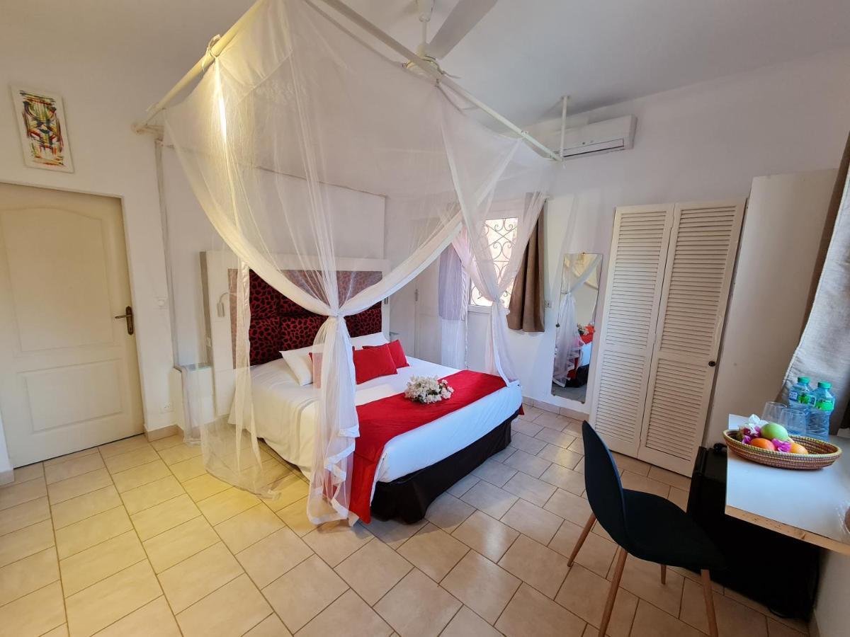 Le Souimanga Bleu Saly Bed and Breakfast Εξωτερικό φωτογραφία