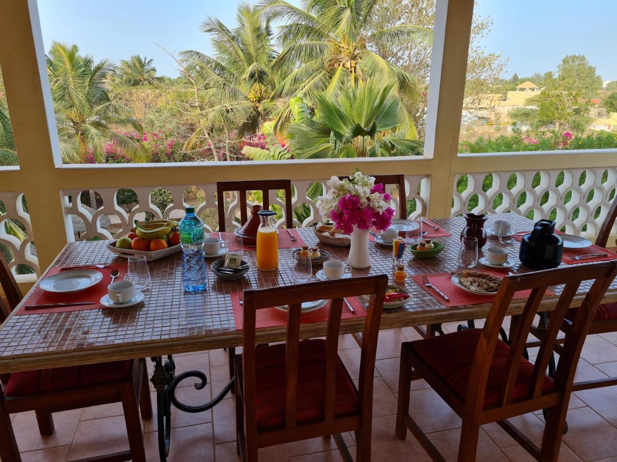 Le Souimanga Bleu Saly Bed and Breakfast Εξωτερικό φωτογραφία