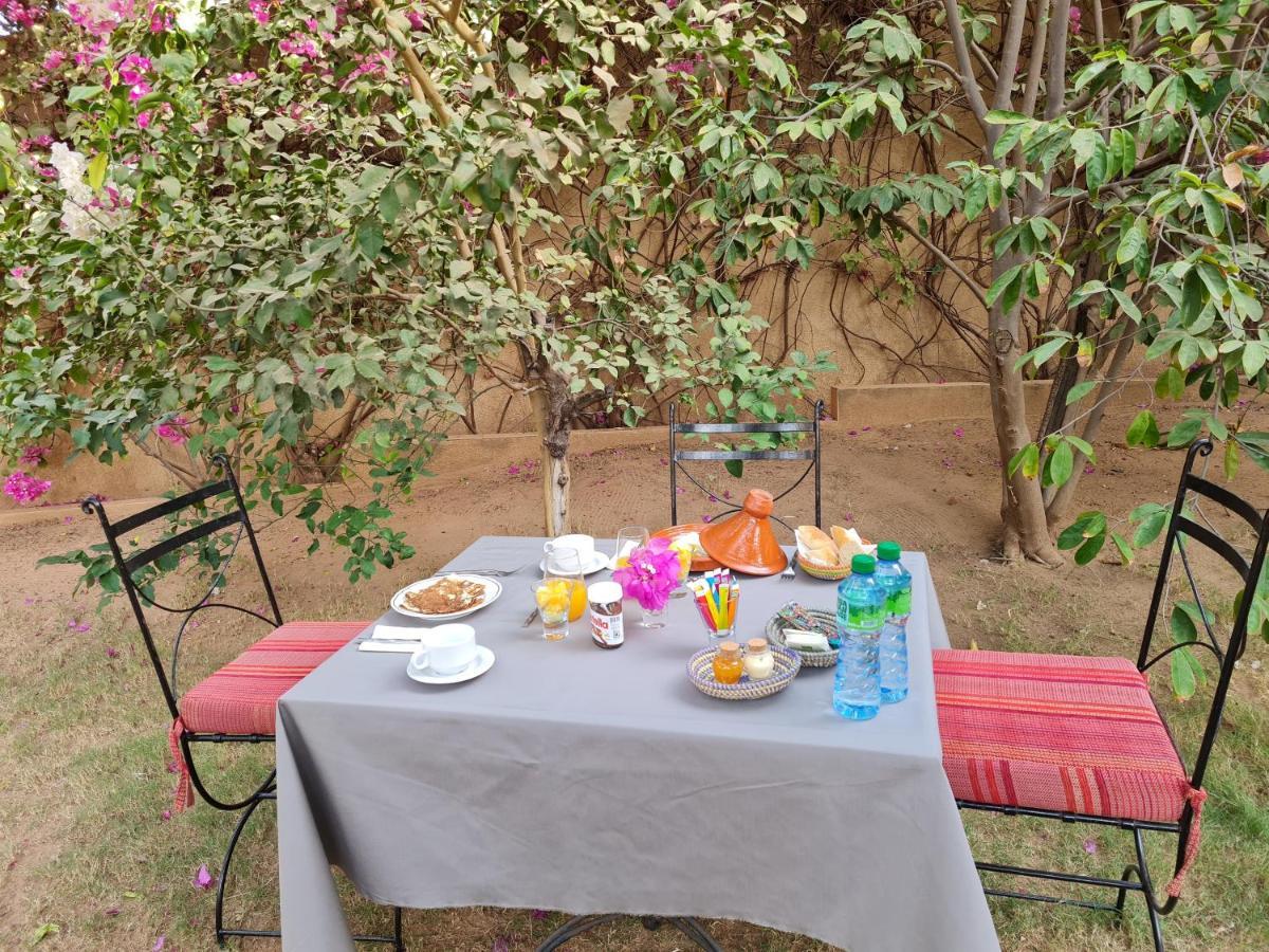 Le Souimanga Bleu Saly Bed and Breakfast Εξωτερικό φωτογραφία