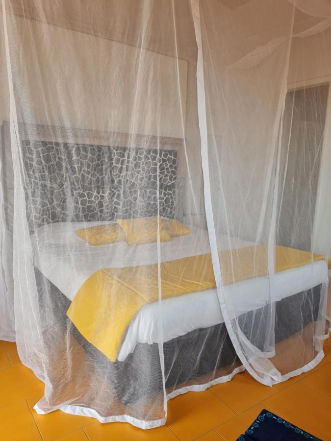 Le Souimanga Bleu Saly Bed and Breakfast Εξωτερικό φωτογραφία